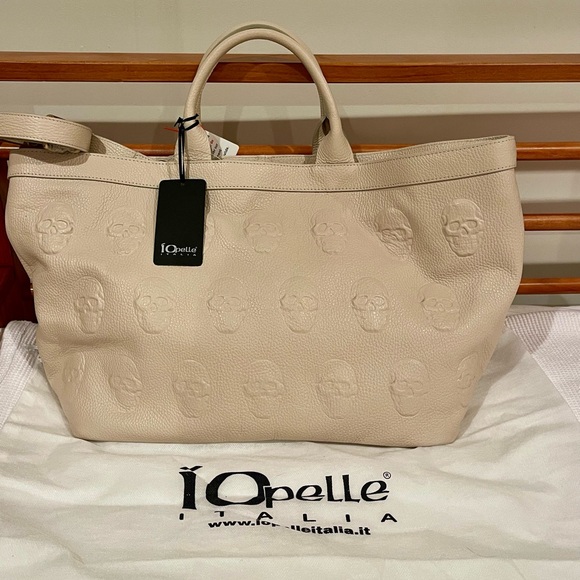 IO Pelle Italia Antonio Cristiano Latte Leather 3D Skull Weekender Tote Handbag - Picture 5 of 5